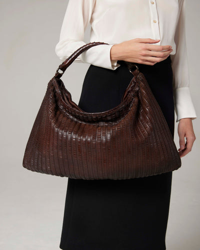 Borsa in pelle con decorazioni laser